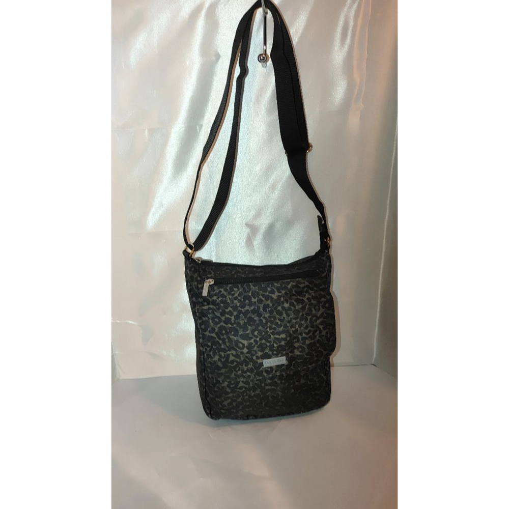 Baggallini Pocket Town Bagg Crossbody in Leopard Print - Picture 2 of 8
